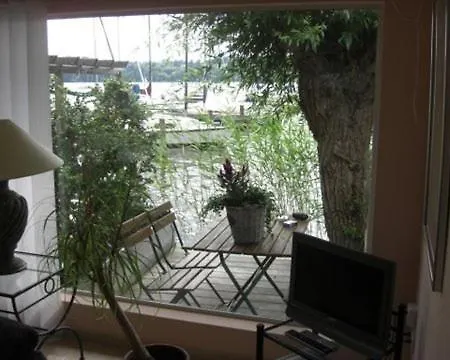 度假居 湖畔夏日度假屋 - 罗米泽姆赫 Römnitz